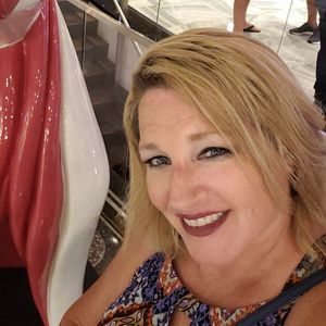 Meet your Posher, Shari